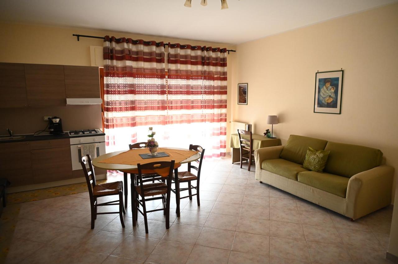 Castello Di Sotto Bed & Breakfast Milazzo Eksteriør bilde